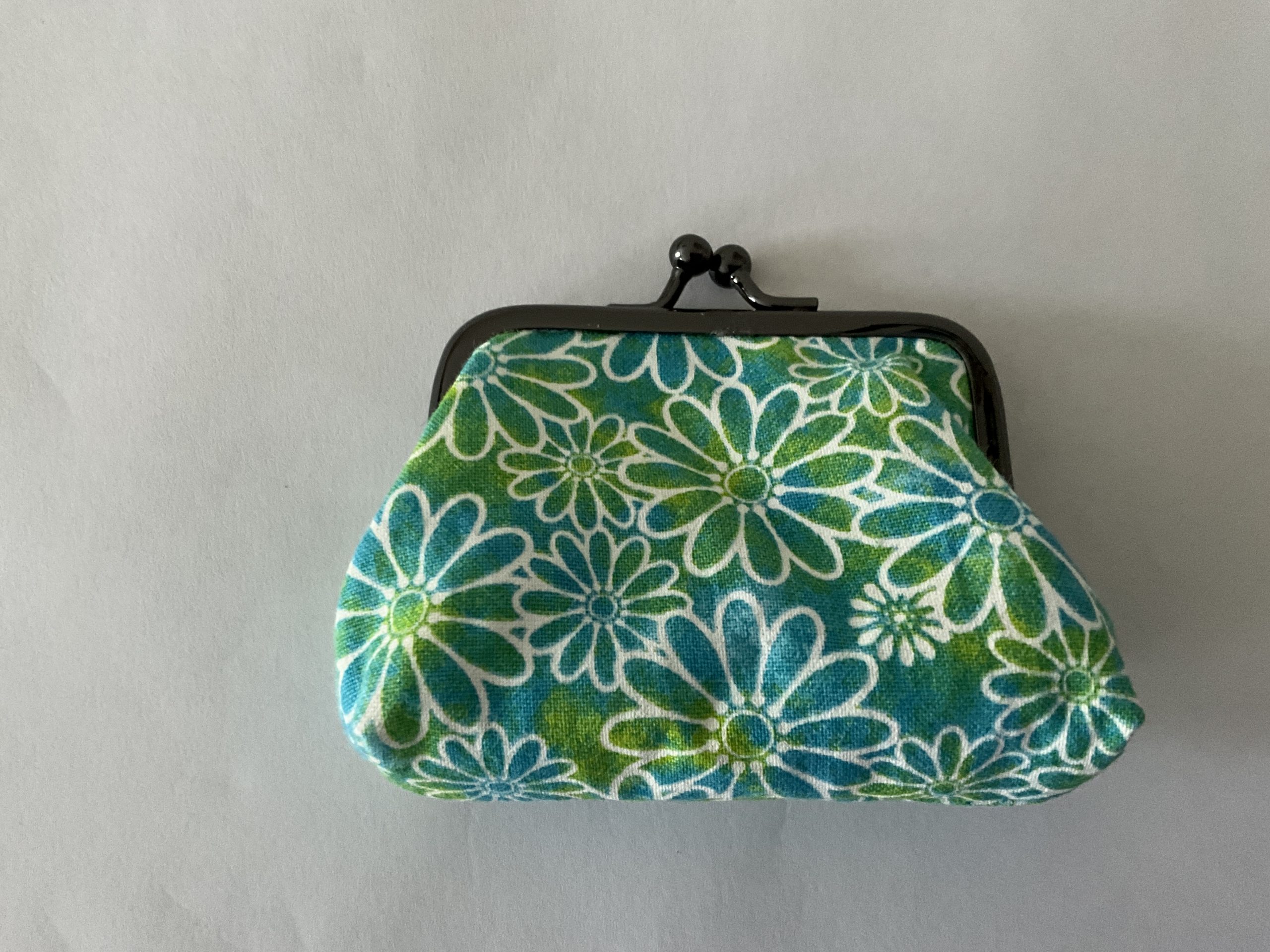 Small Purse With Flowers - Image 2
