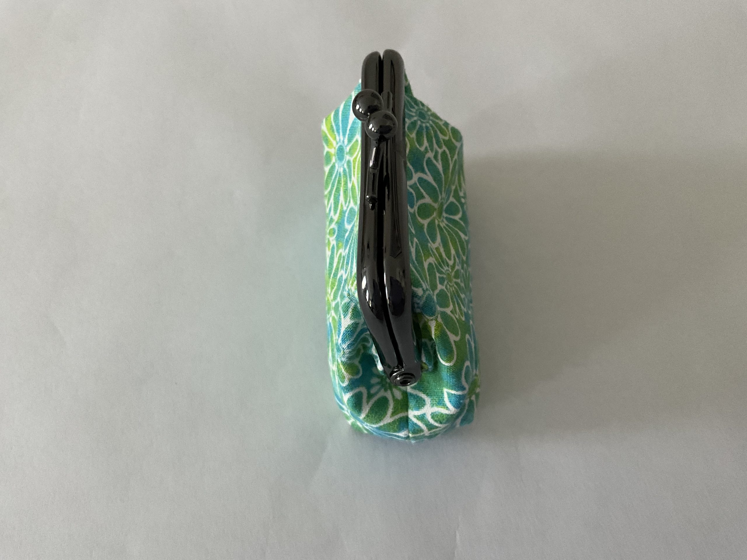 Small Purse With Flowers - Image 3